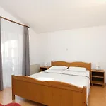Apartment By The Sea - 4162