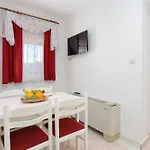 By The Sea - 4162 Apartamento Rogoznica (Sibenik-Knin)