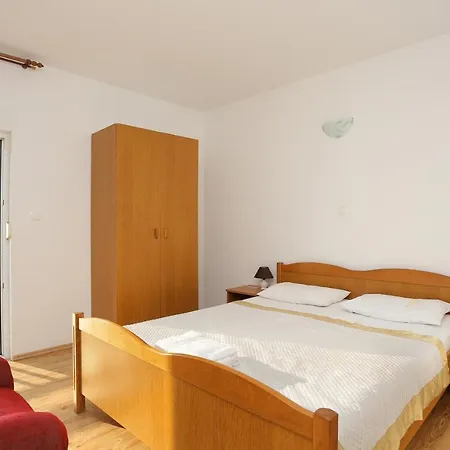 Apartment By The Sea Rogoznica - 4162