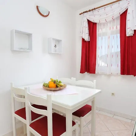 Apartment By The Sea Rogoznica - 4162