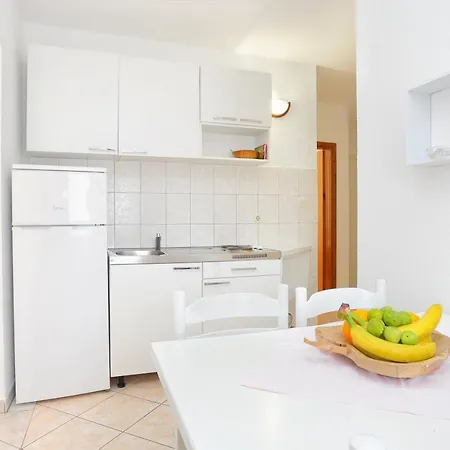 Appartamento By The Sea - 4162