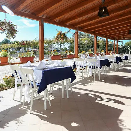 Appartement By The Sea - 4162 Rogoznica (Sibenik-Knin)