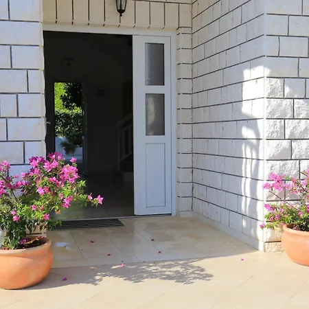 By The Sea - 4162 Rogoznica (Sibenik-Knin)