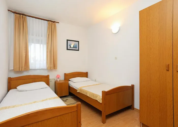 By The Sea - 4162 * ロゴズニッツァ