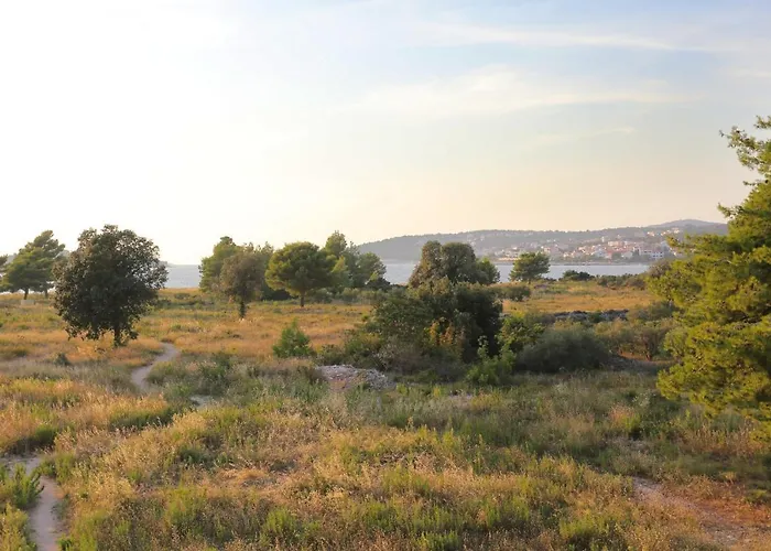 Appartement By The Sea - 4162 *