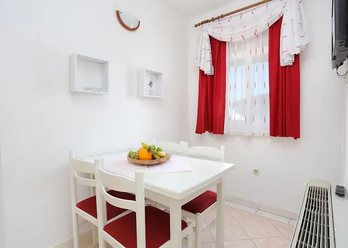 Appartement By The Sea - 4162