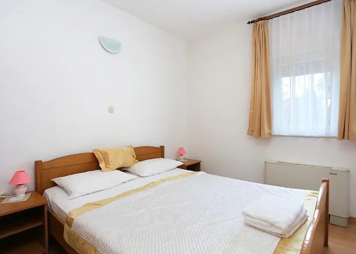 By The Sea - 4162 * Rogoznica (Sibenik-Knin)