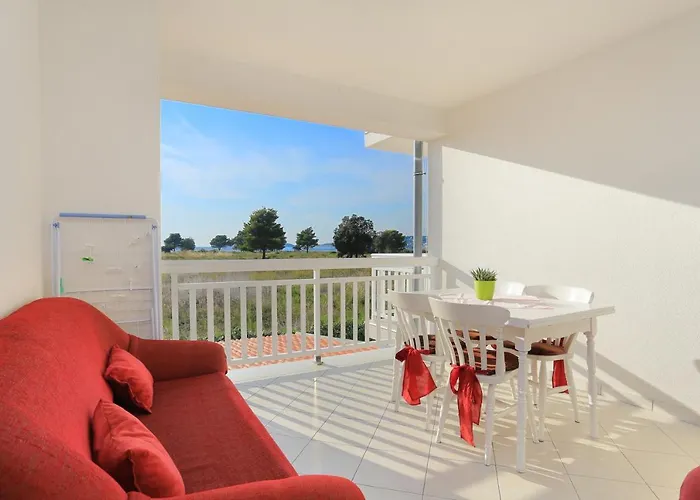 Appartement By The Sea - 4162 Rogoznica (Sibenik-Knin)